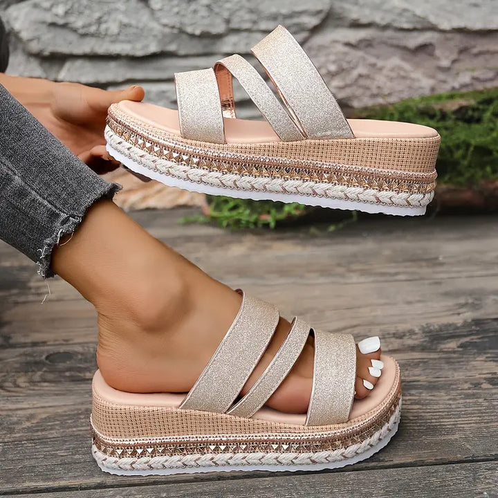 Sabela - Elegant Gold Wedge Sandals