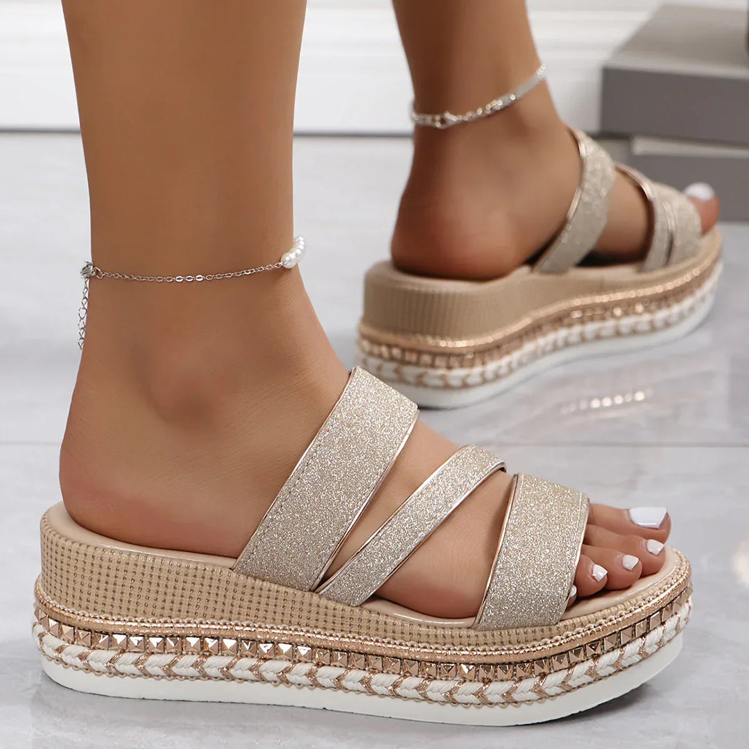 Sabela - Elegant Gold Wedge Sandals
