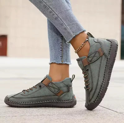Gisela - Comfortable Faux-Leather Orthopedic Sneakers